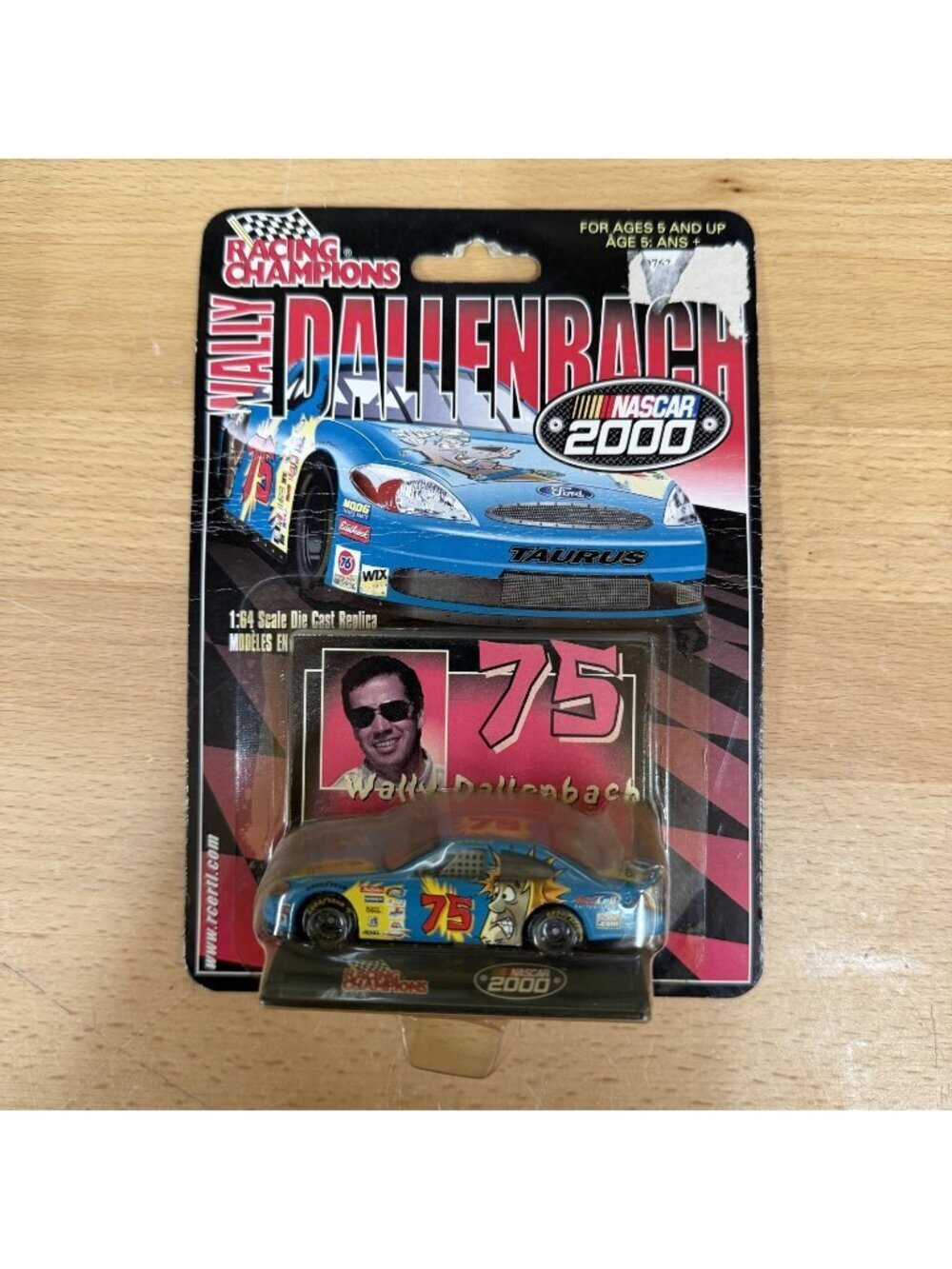 VTG 2000 Racing Champion Cartoon Network Scooby Doo #75 Die Cast Car cardboard